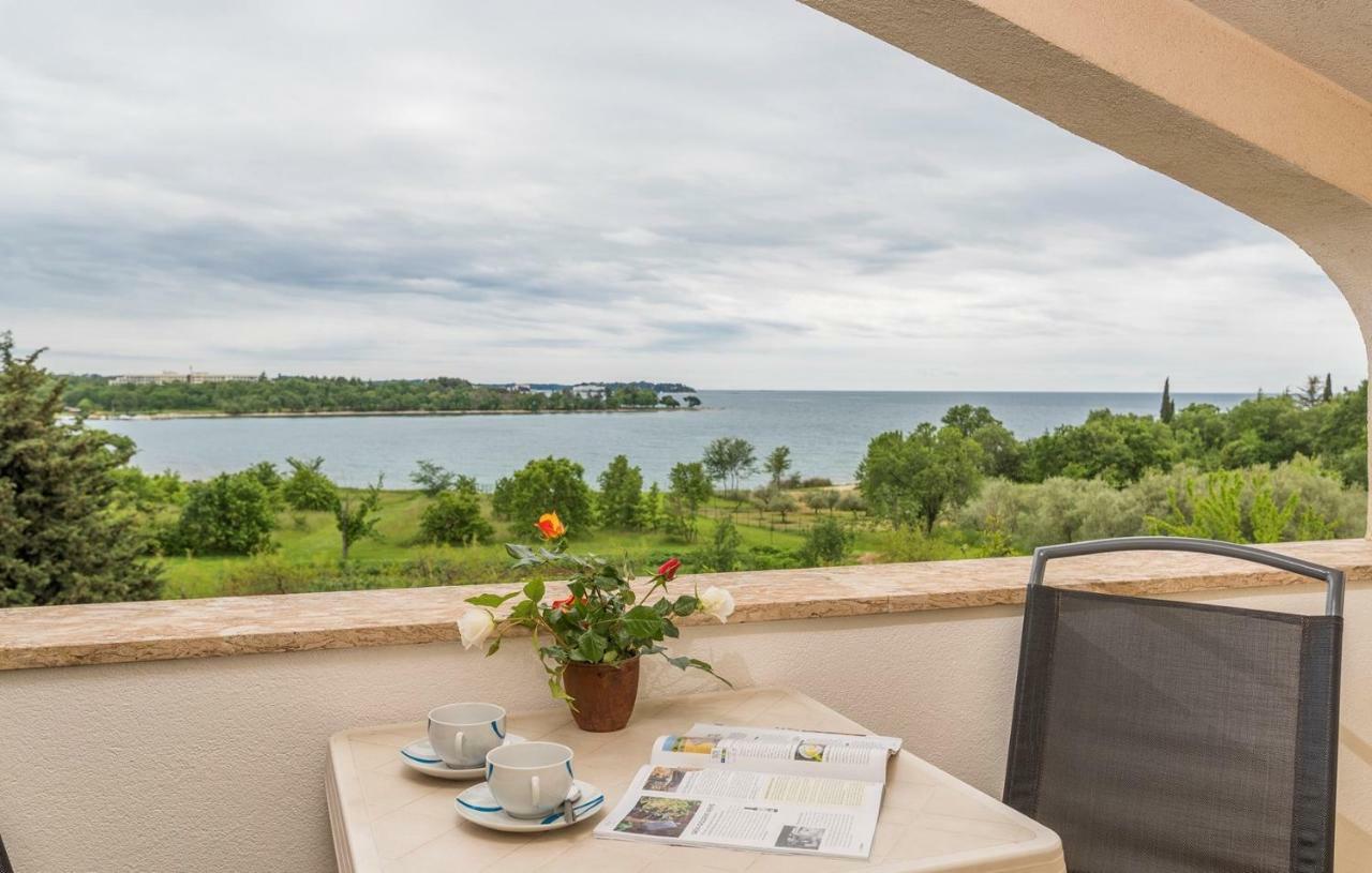 Apartments Saladinka Červar-Porat Exteriör bild