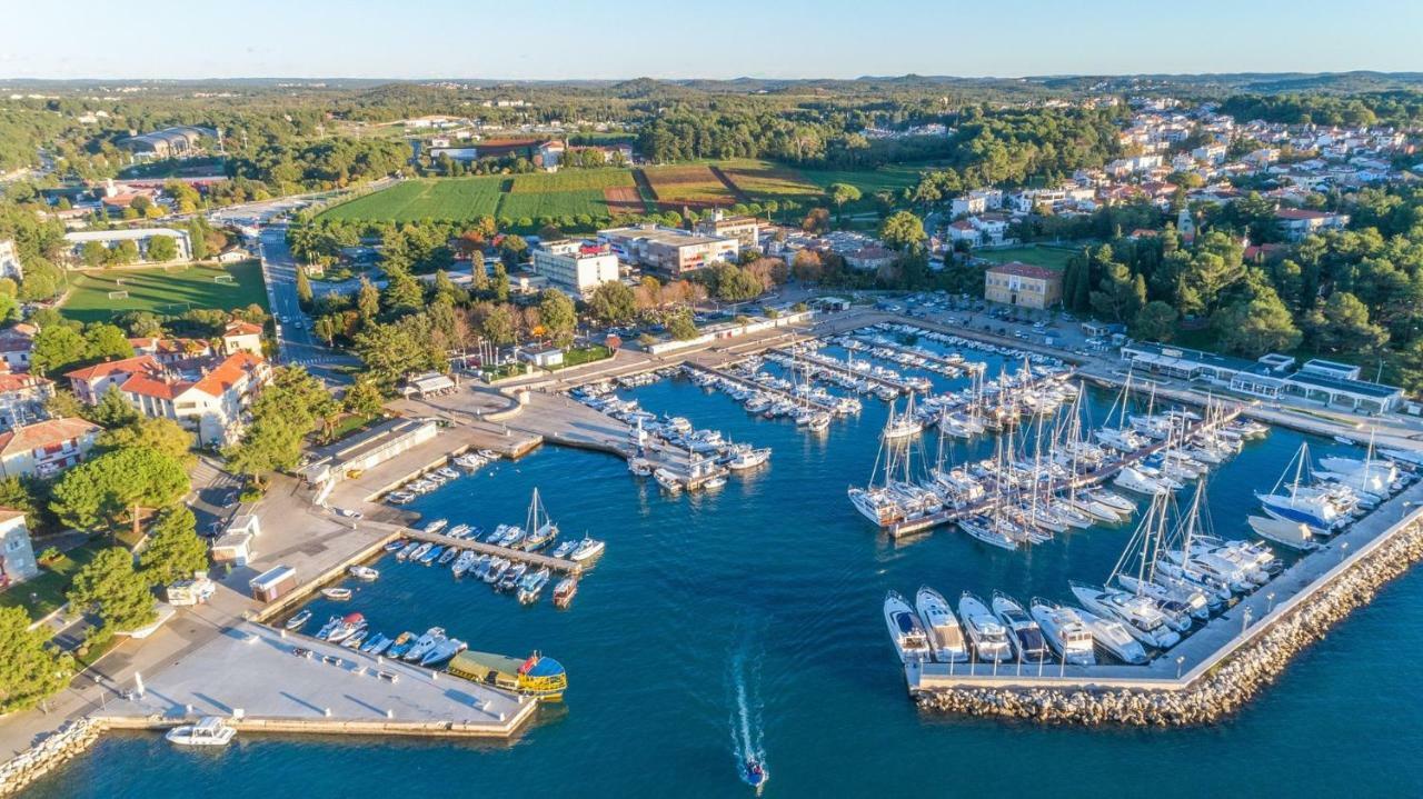Apartments Saladinka Červar-Porat Exteriör bild