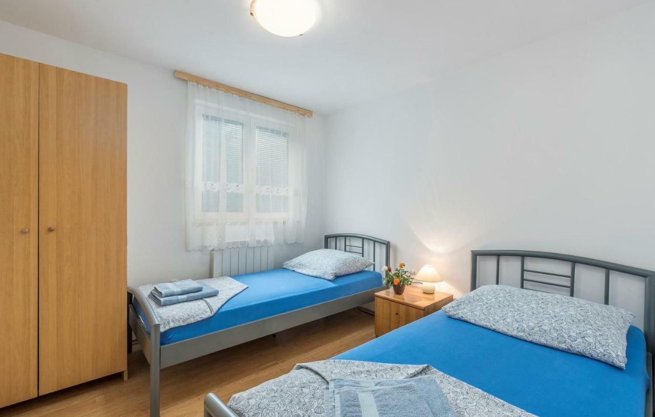 Apartments Saladinka Červar-Porat Exteriör bild